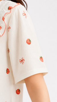 Sweet Harvest | Red Strawberry Printed Nightgown